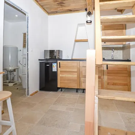 Amazing In With Kitchenette Semesterbostad